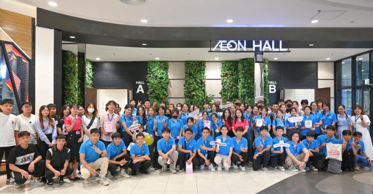 ẢNH sinh viên đánh phỏm
 tham quan doanh nghiệp company tour AEON Việt Nam